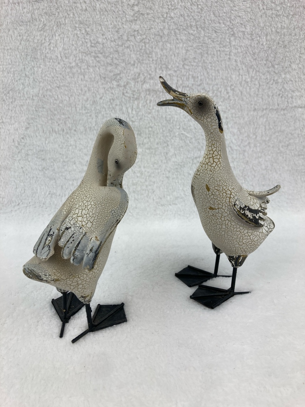 Cute Rustic Farmhouse Geese Figurines Set of 2, 5.5” & 7.5”
